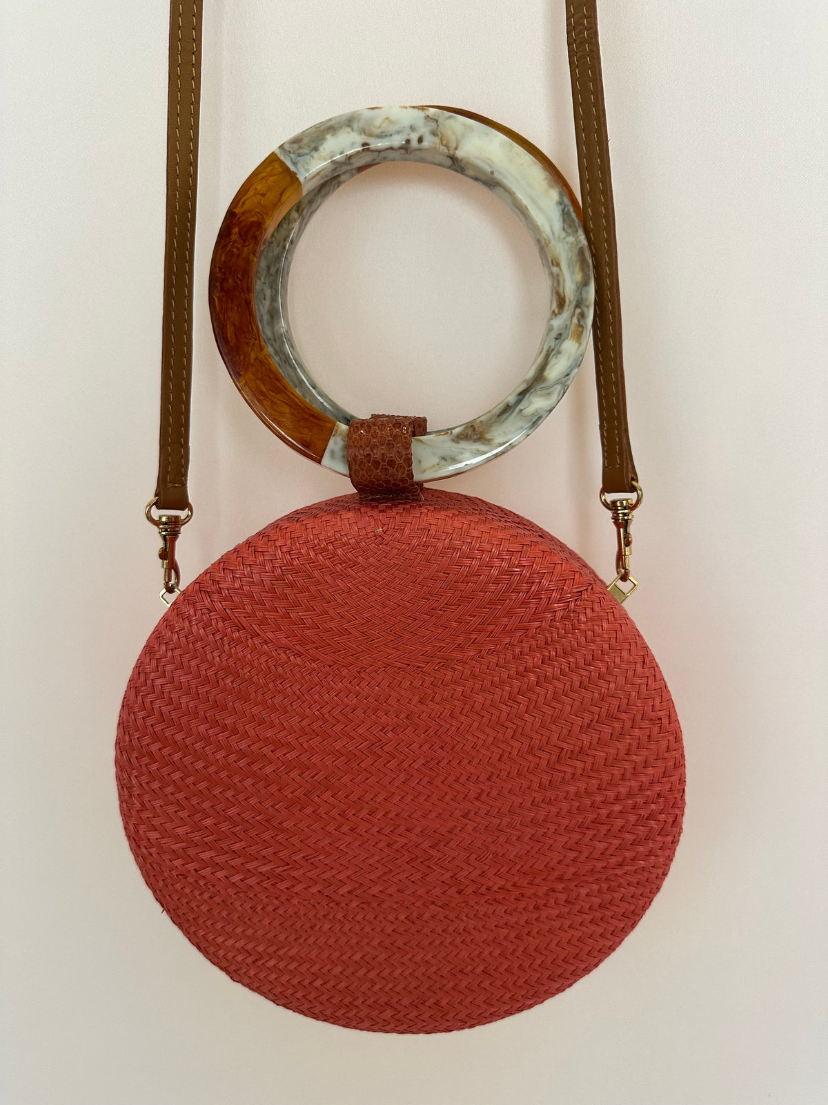 Serpui · Bolsa em palha – coral