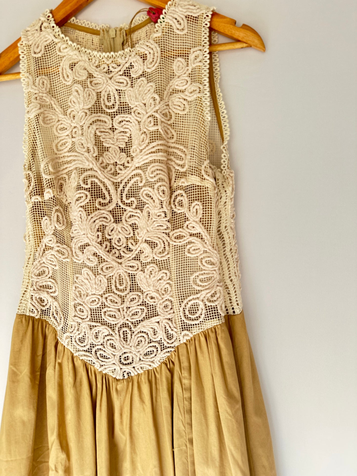 Farm · Vestido longo com renda guipir
