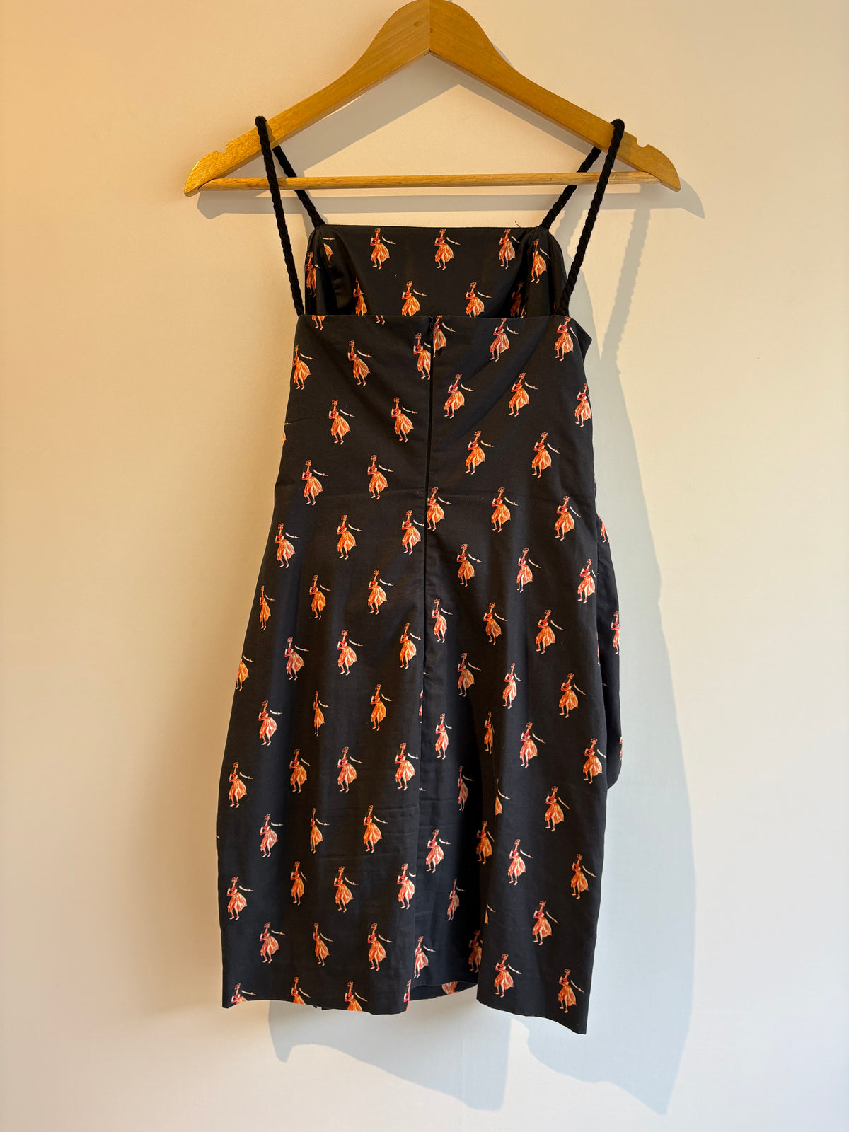 A.brand · Vestido amarrado curto – preto com estampa havaiana – Tam. PP