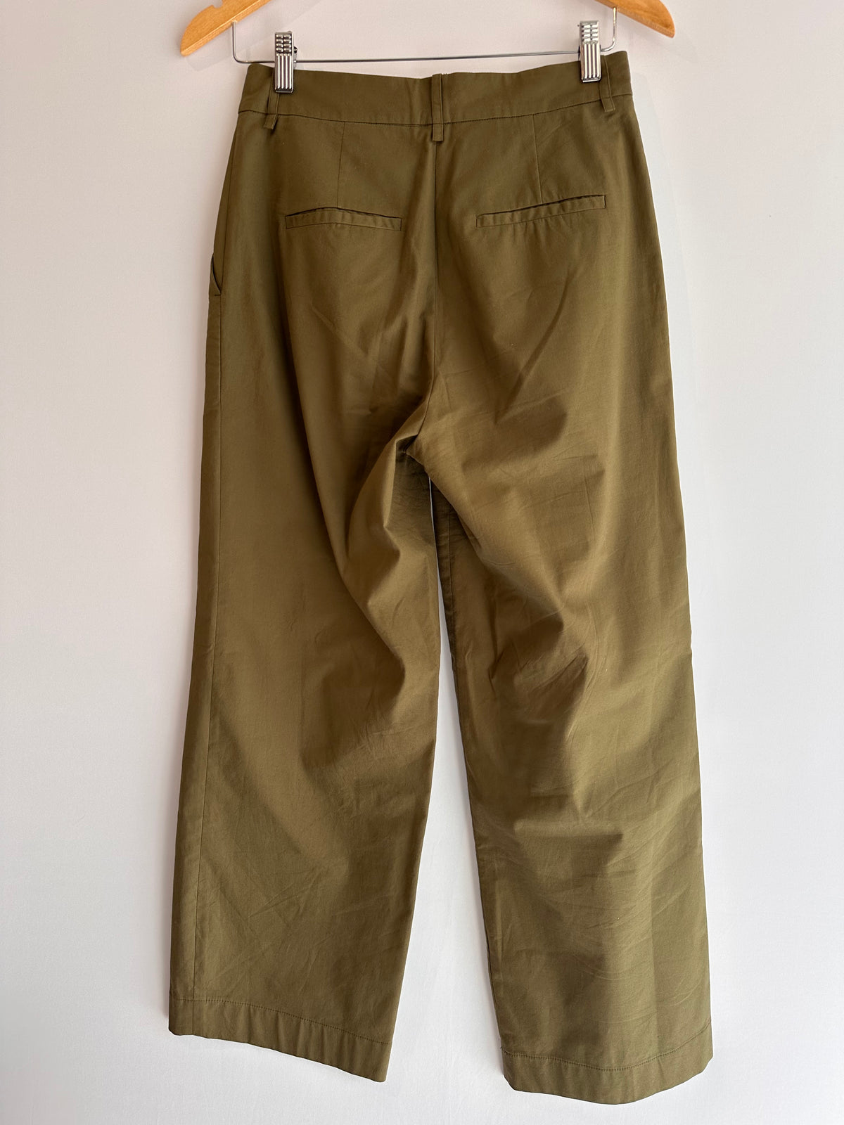 Nv · Calça social – verde escuro – Tam. PP
