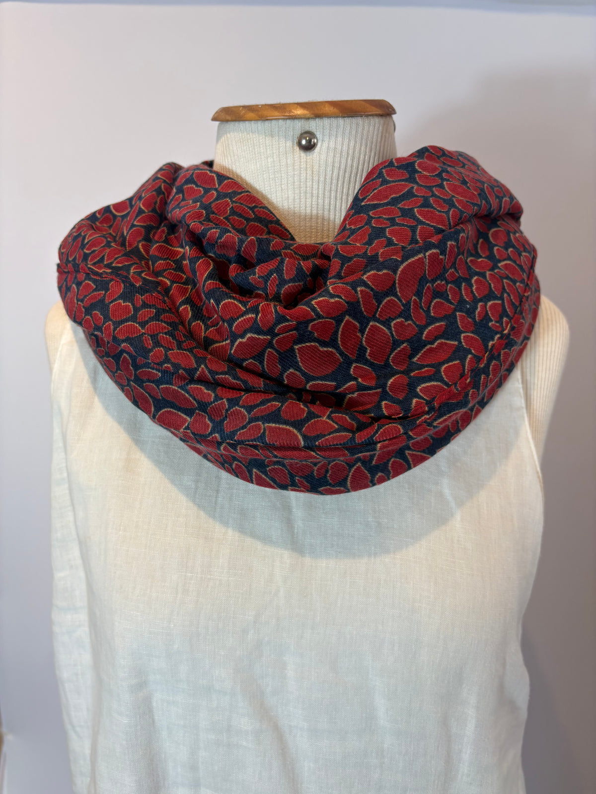 Le Lis Blanc · Pashmina – marinho com vinho