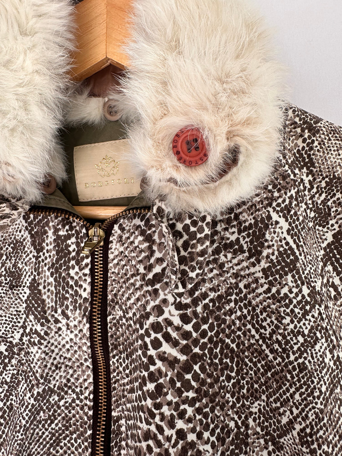 Bobstore · Casaco bomber com gola de pelinhos – animal print cobra – Tam. P