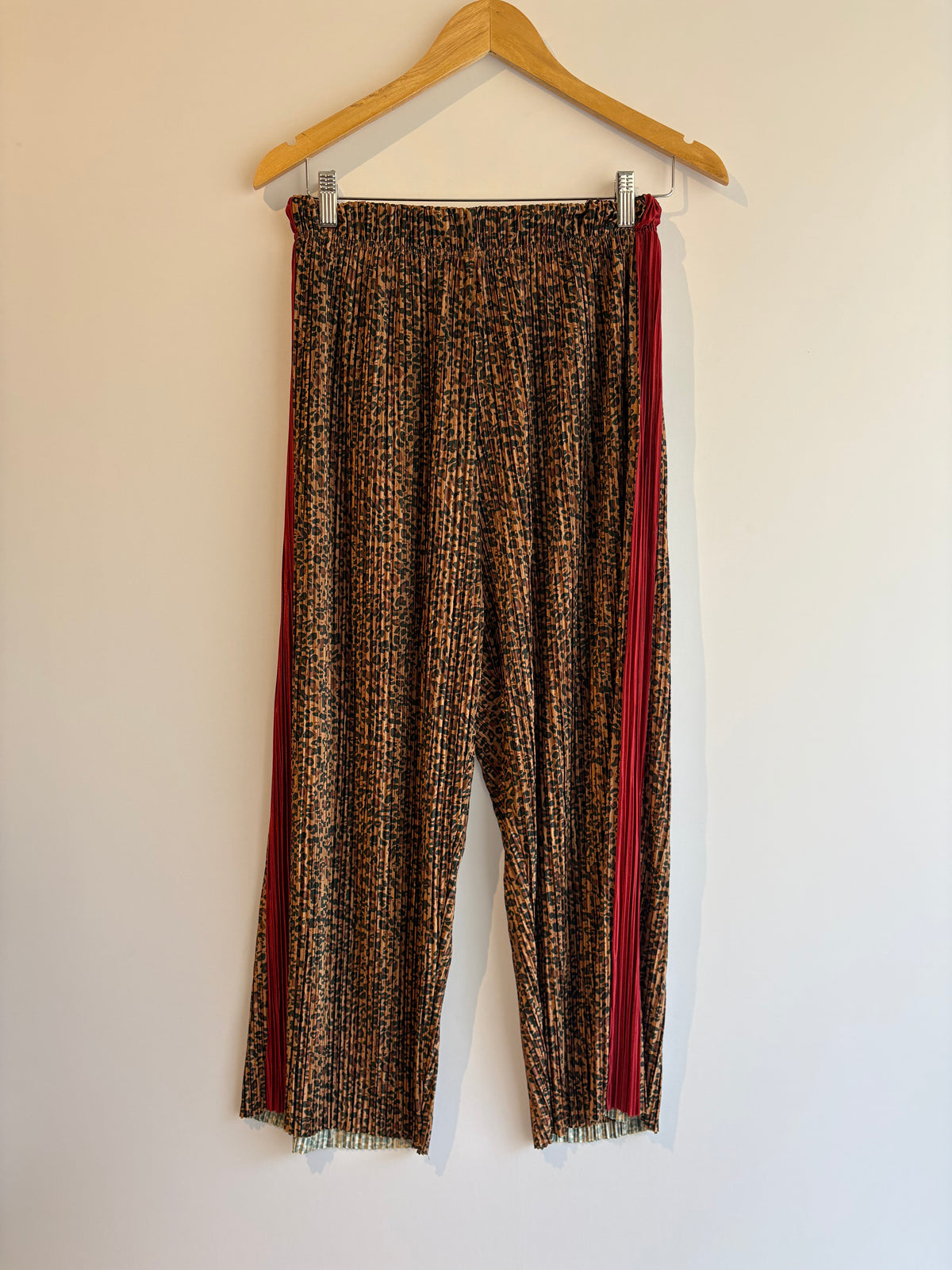 Farm · Calça animal print drapeada – Tam. P