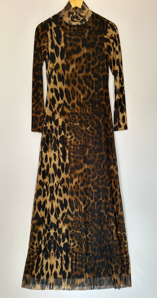 Outra · Vestido em microtule animal print