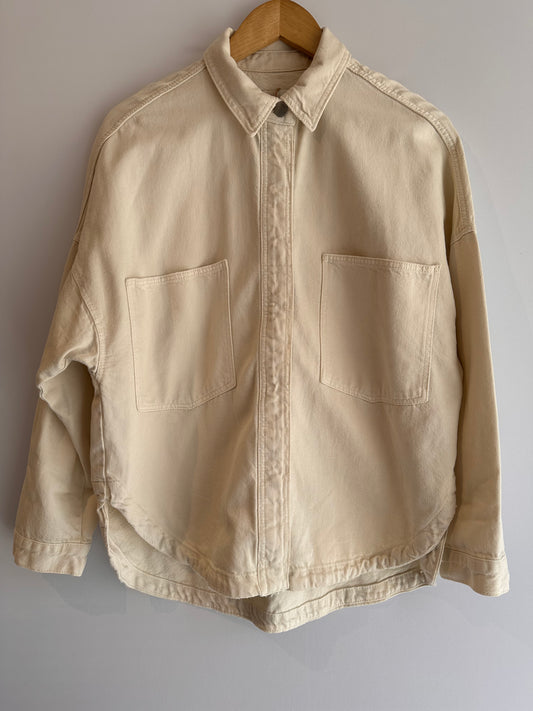 Zara · Camisa com bolsos