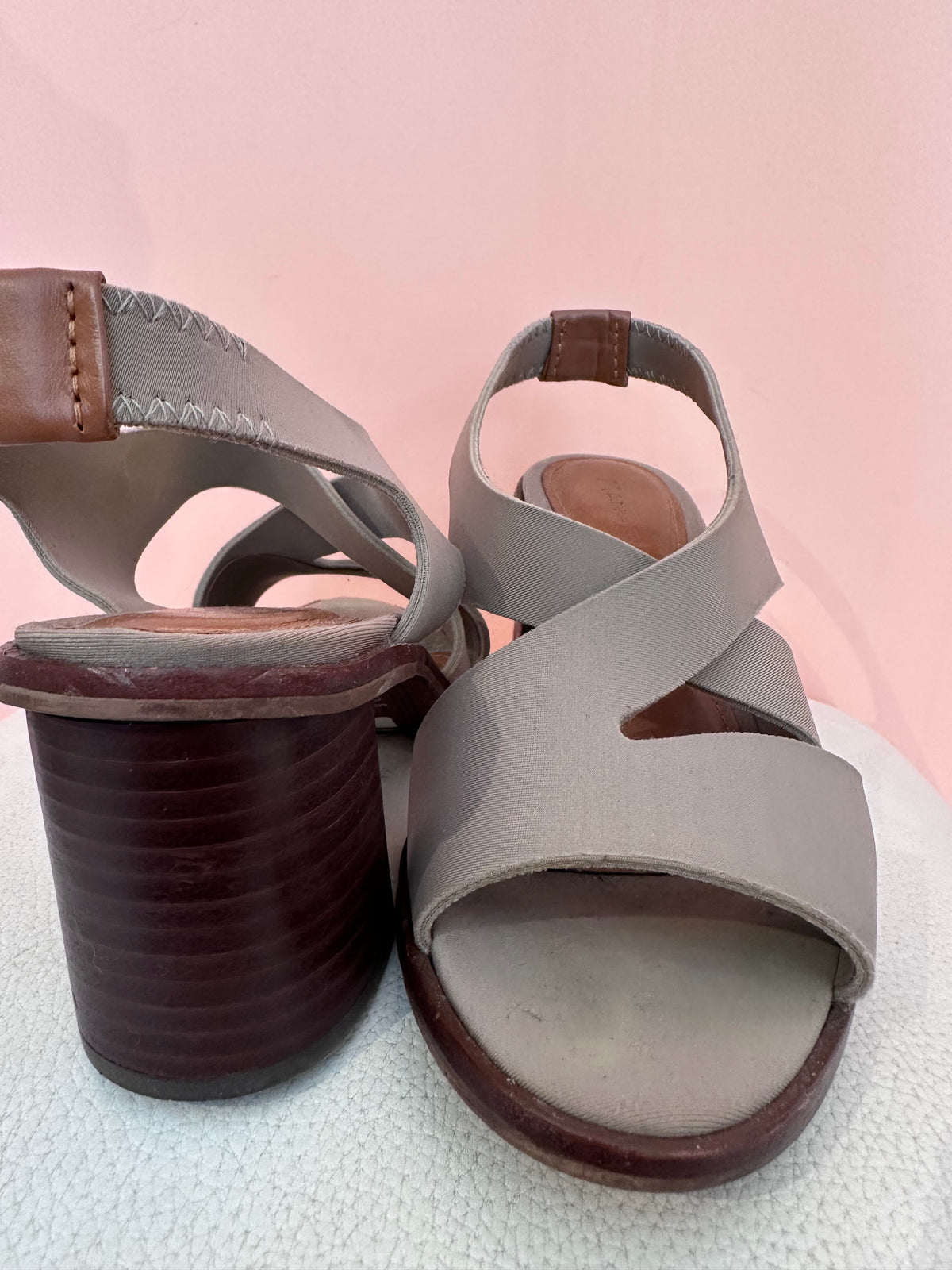Manufact · Sandália em neoprene 36 – cinza