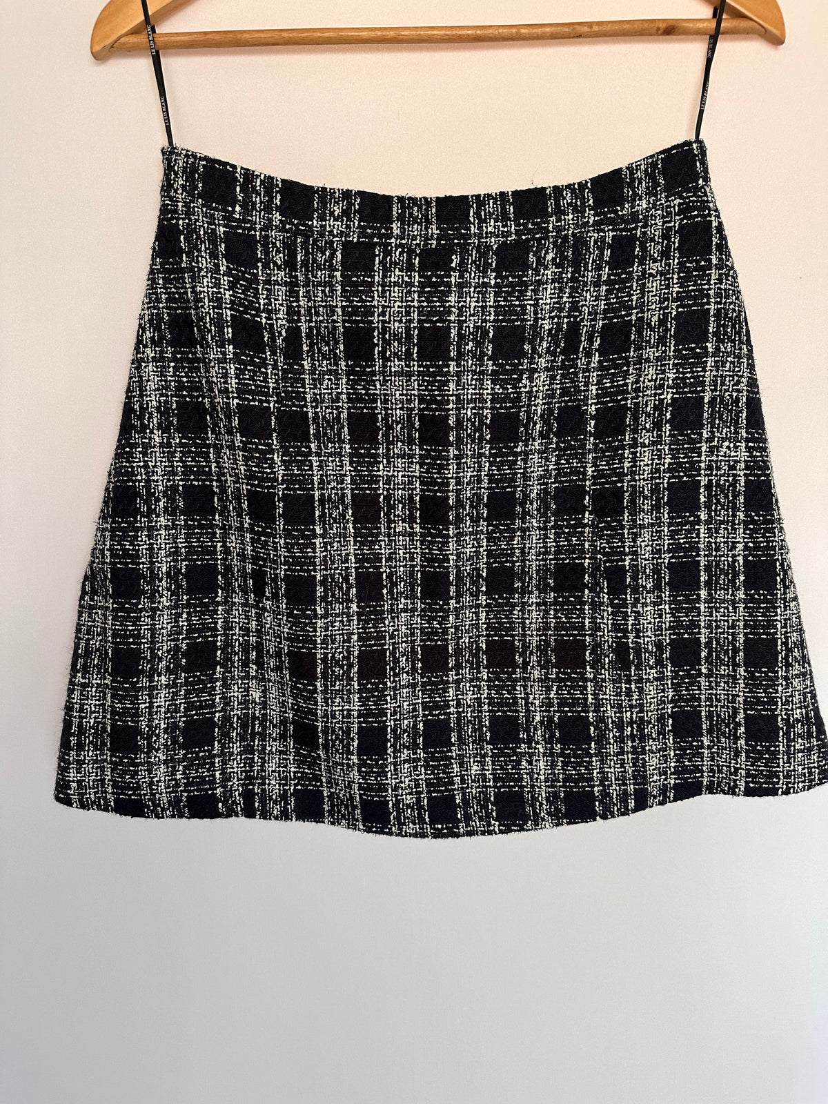 Le Lis Blanc · Saia curta – marinho em tweed – Tam. P