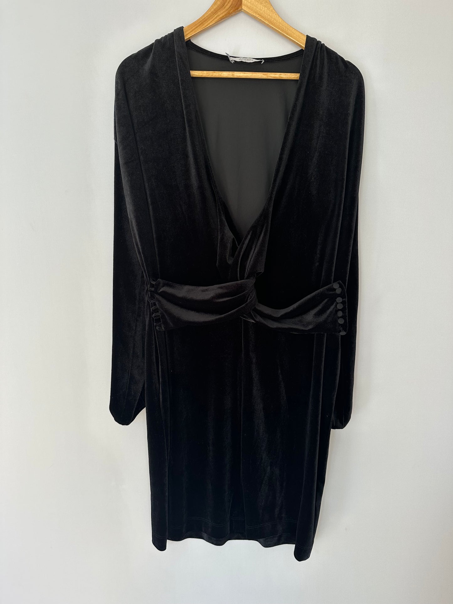 Ateen · Vestido curto em veludo cristal