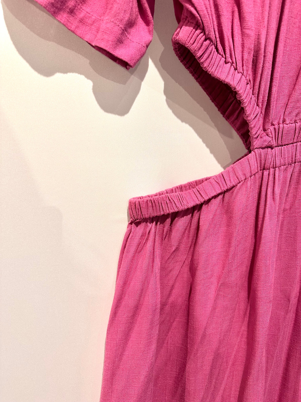 Outra · Vestido um ombro