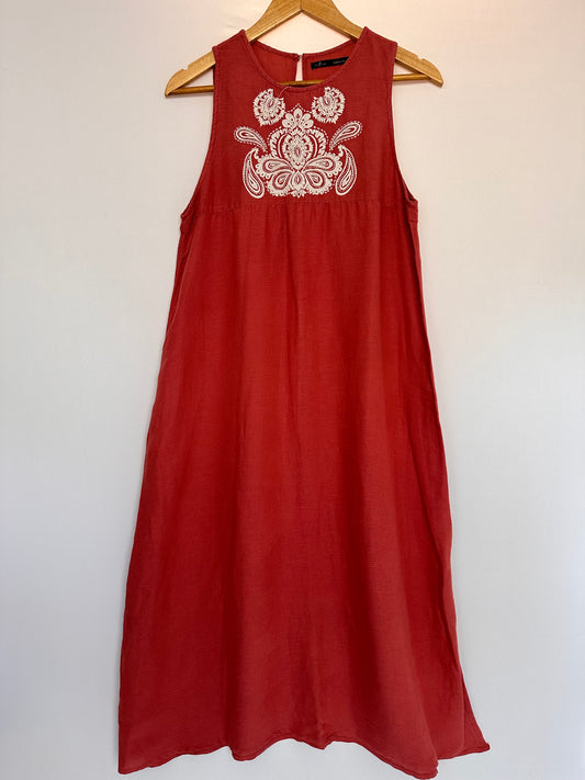 Maria Filó · Vestido longo bordado