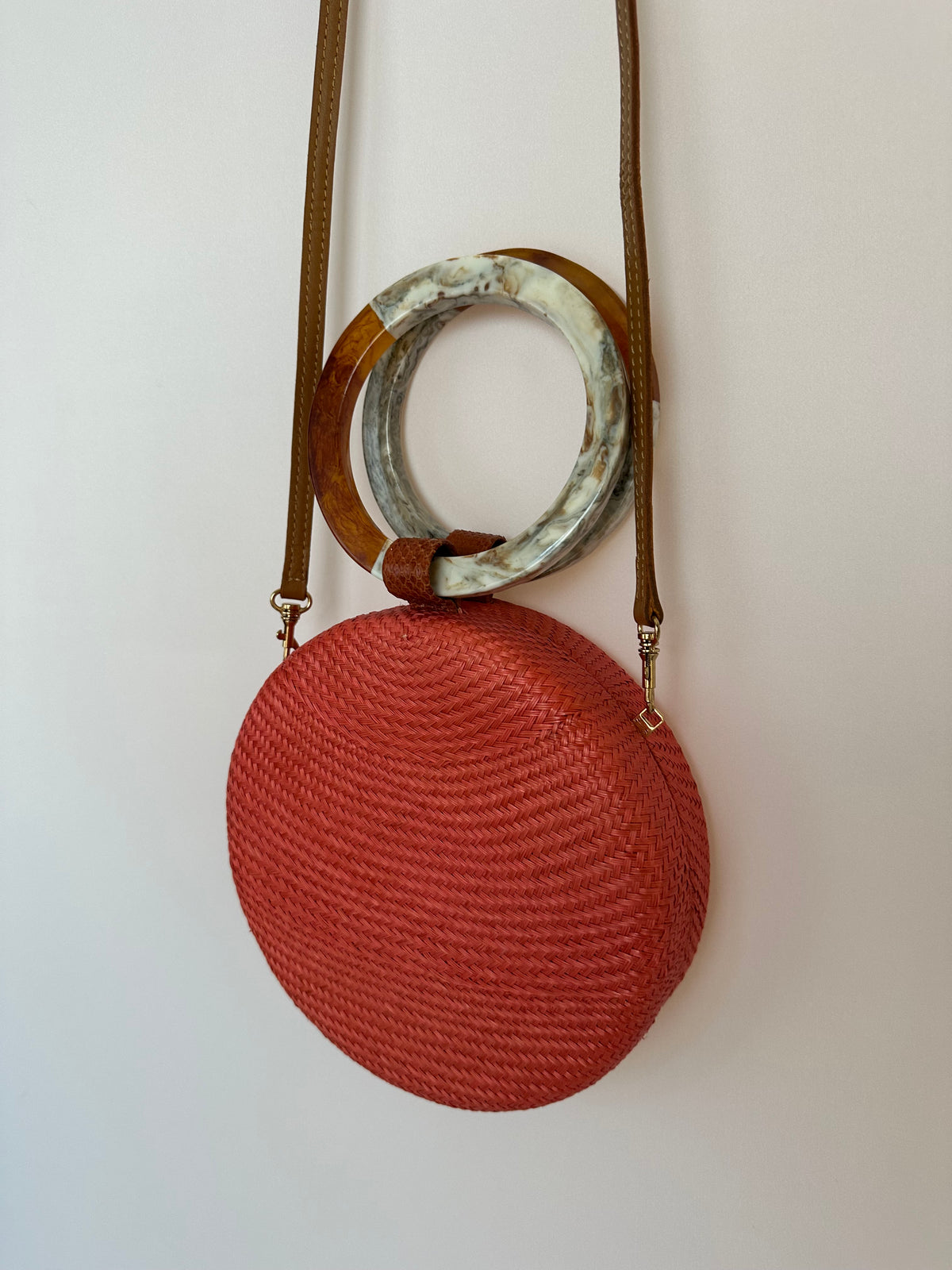 Serpui · Bolsa em palha – coral