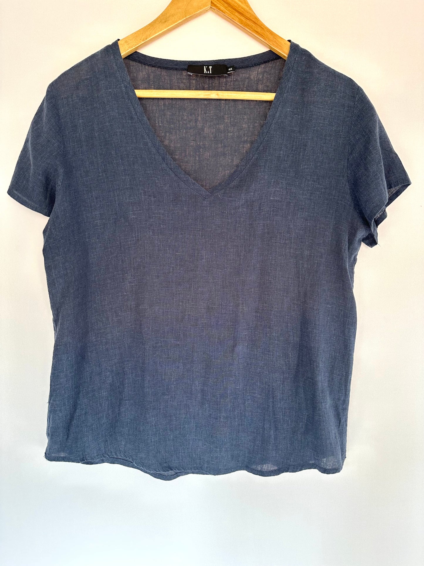 Outra · Blusa básica em linho K&T