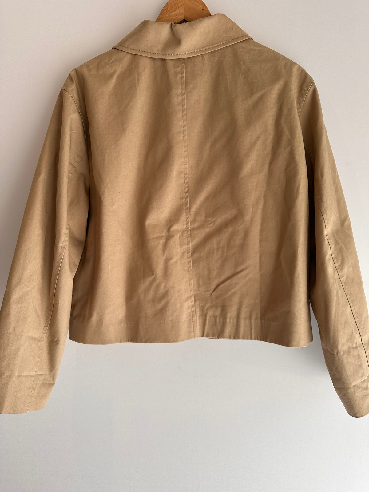 H&M · Casaco com bolsos – caqui – Tam. M