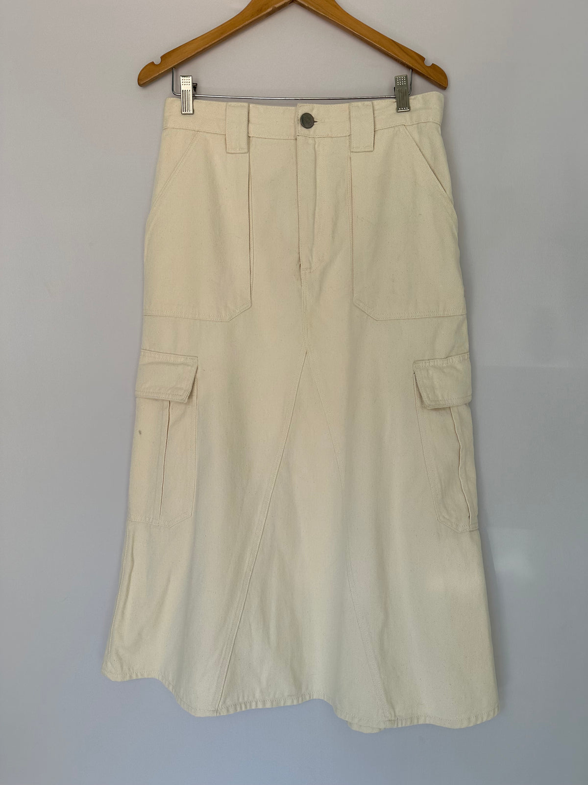 Outra · Saia em jeans b. denim