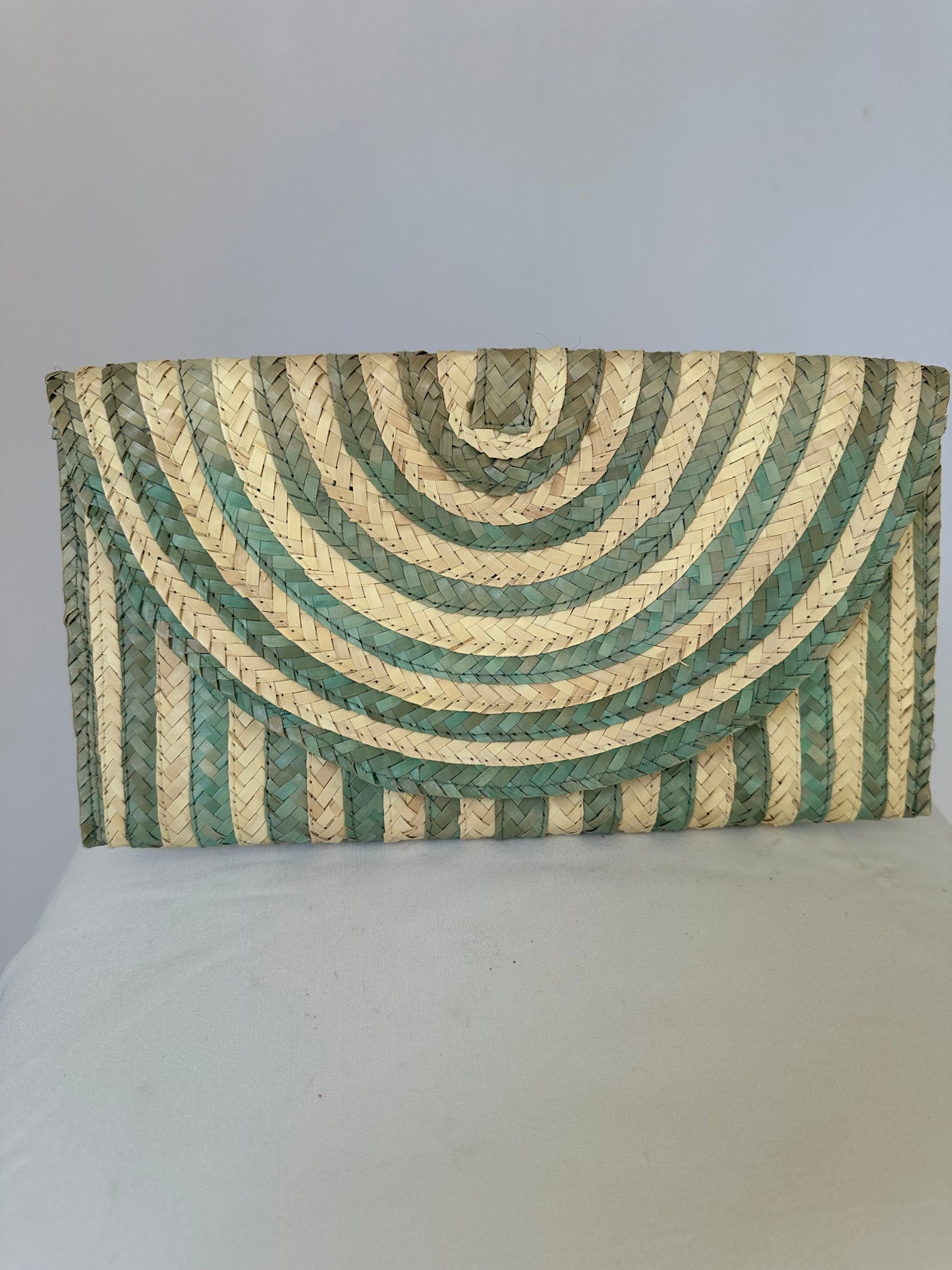 Outra · Bolsa de mão em palha