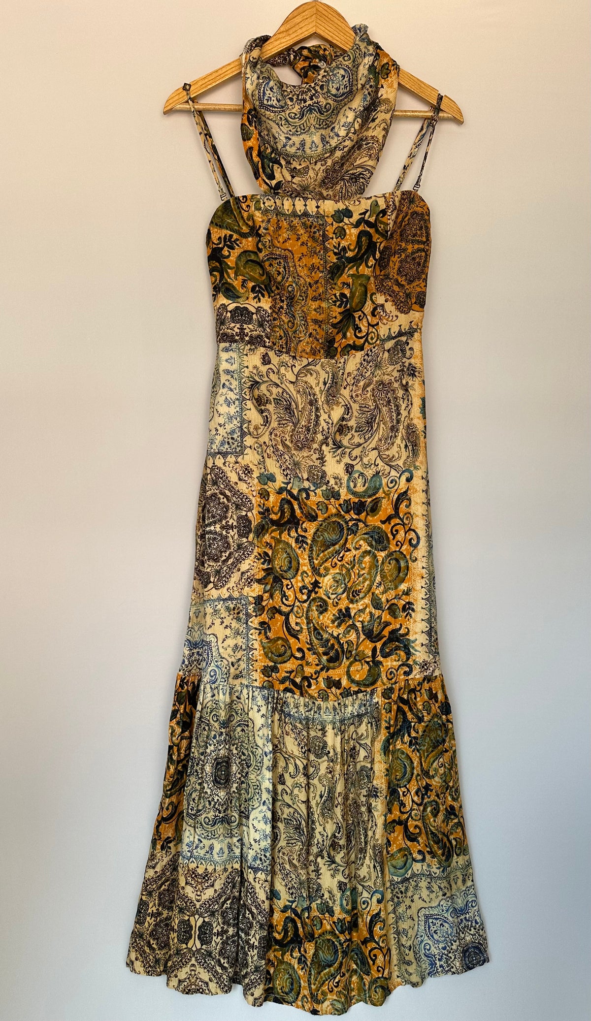 Garage · Vestido longo com lenço – colorido com tons pastéis – Tam. P