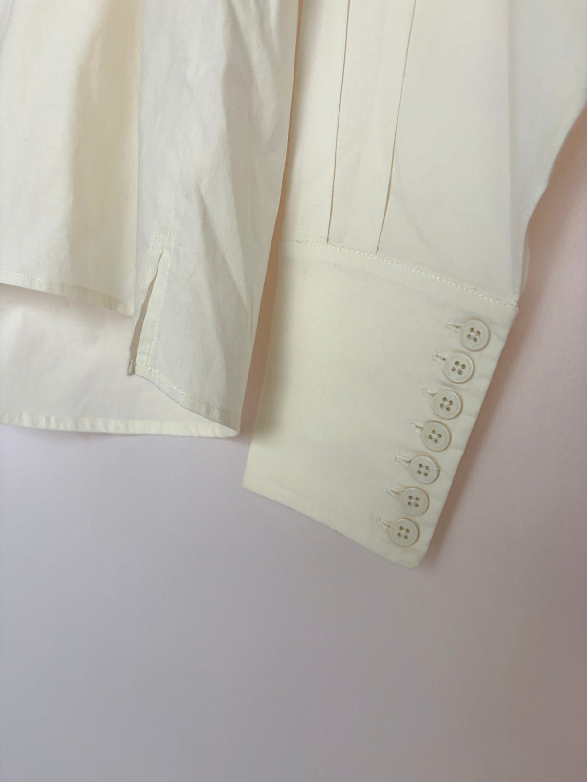 Nv · Camisa