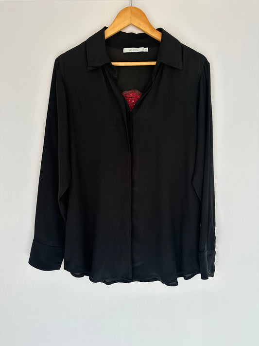Ateen · Camisa com rosa vermelha