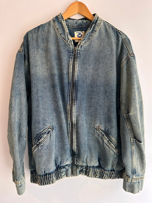 Outra · Jaqueta jeans tipo bomber Hering