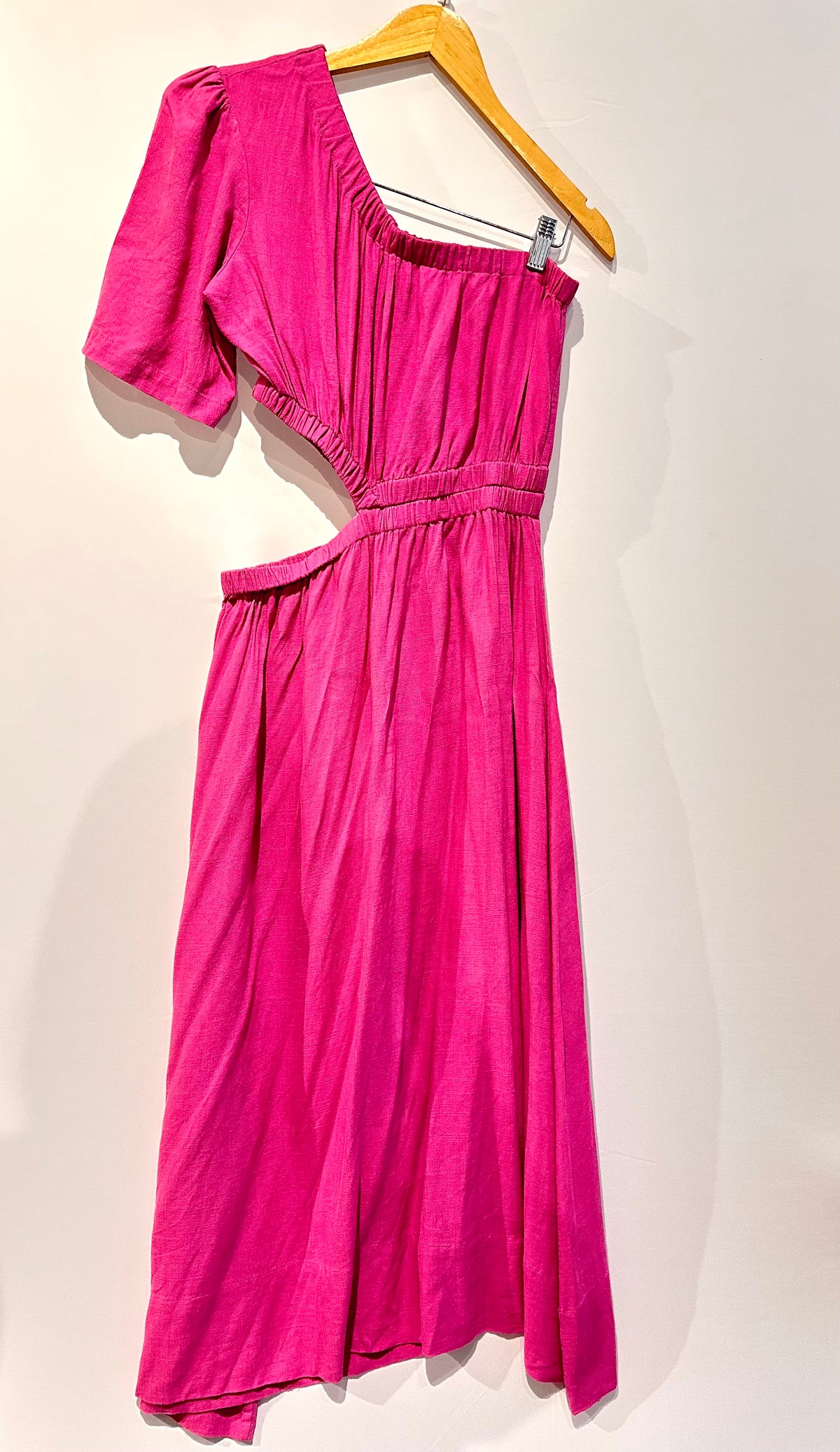 Outra · Vestido um ombro