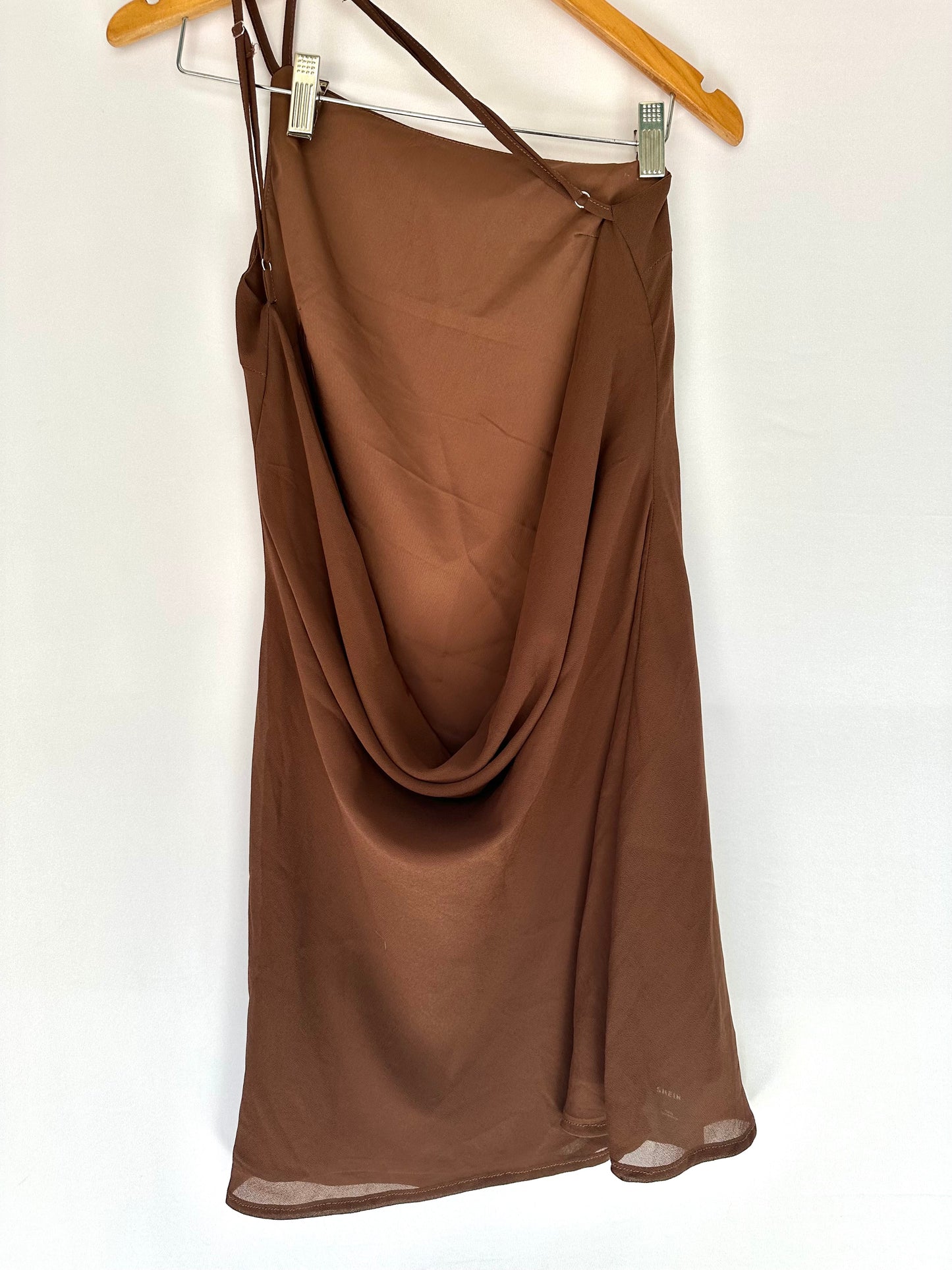 Outra · Vestido decote nas costas. Marca Haute