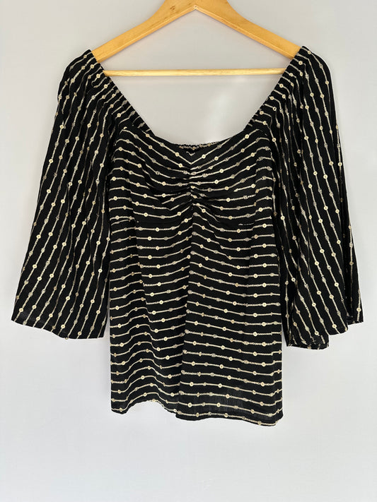 Ideologic · Blusa bordada com dourado conjunto