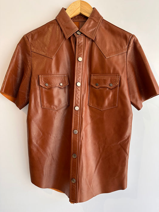 Animale · Camisa em couro manga curta