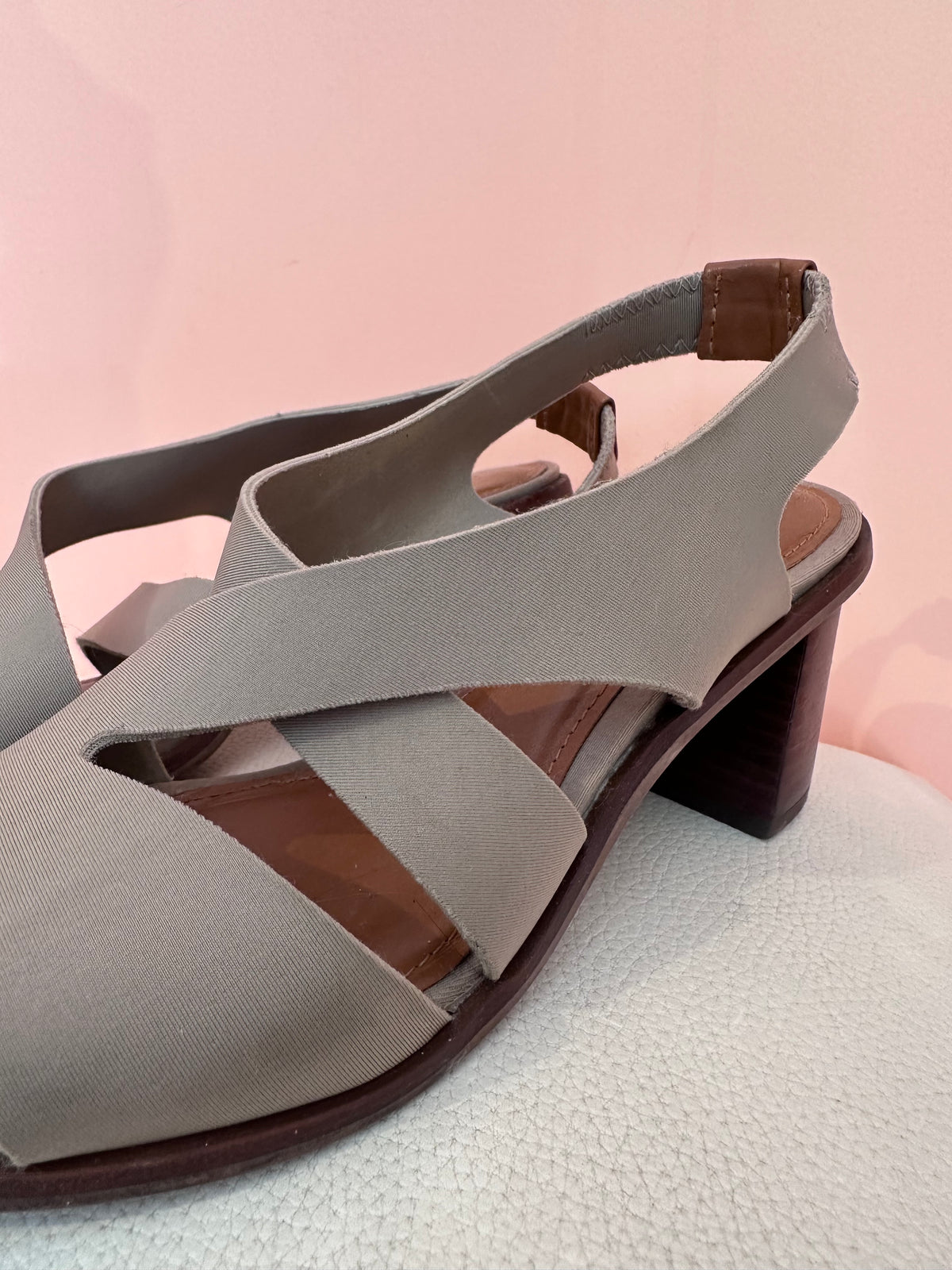 Manufact · Sandália em neoprene 36 – cinza