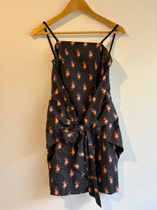 A.brand · Vestido amarrado curto