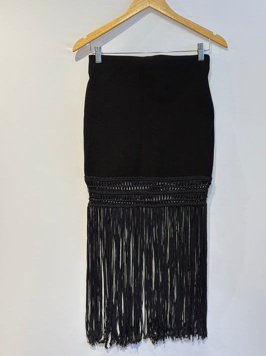 Bobô · Saia com barra em macrame