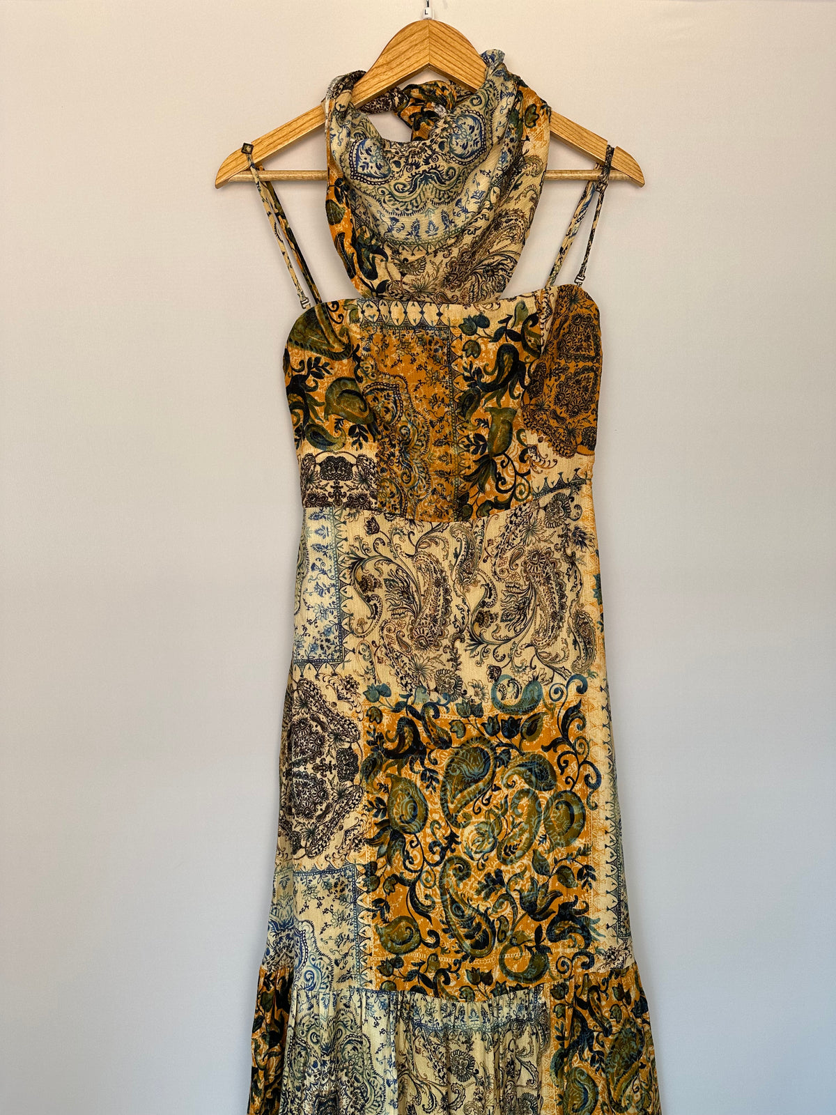 Garage · Vestido longo com lenço – colorido com tons pastéis – Tam. P
