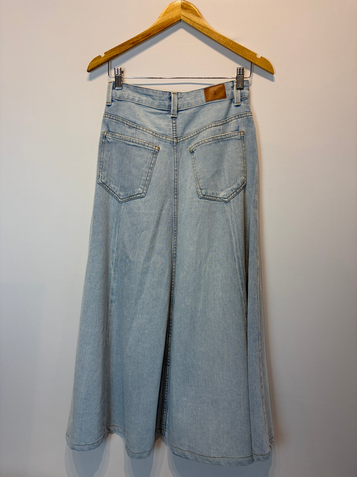 Shoulder · Saia jeans