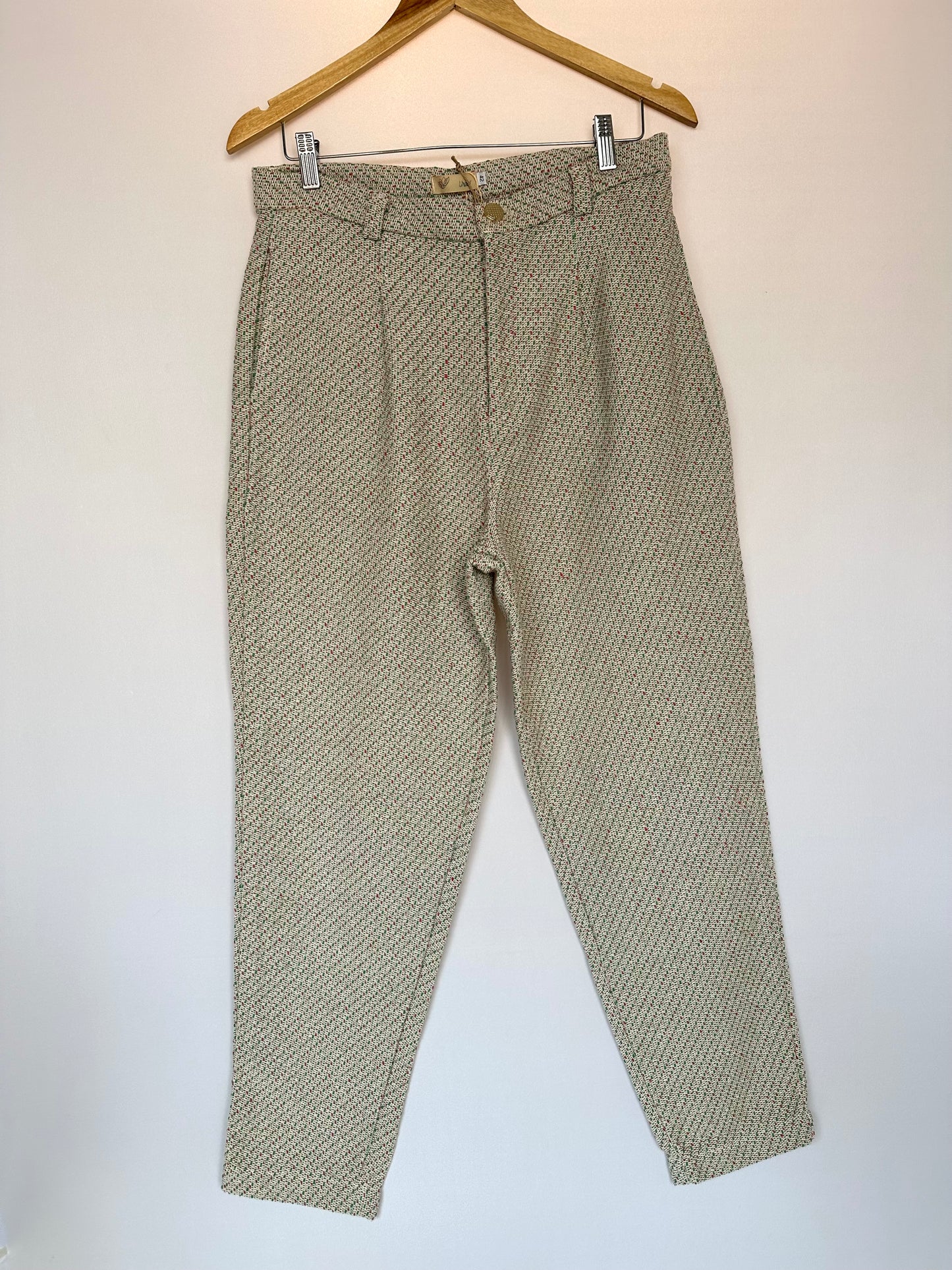 Outra · Calça texturizada Urda
