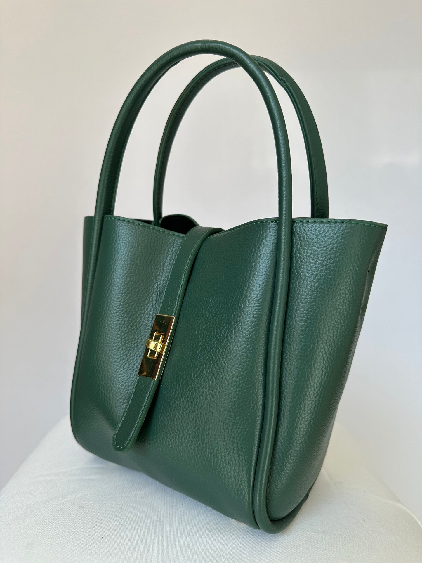 Outra · Bolsa verde pequena