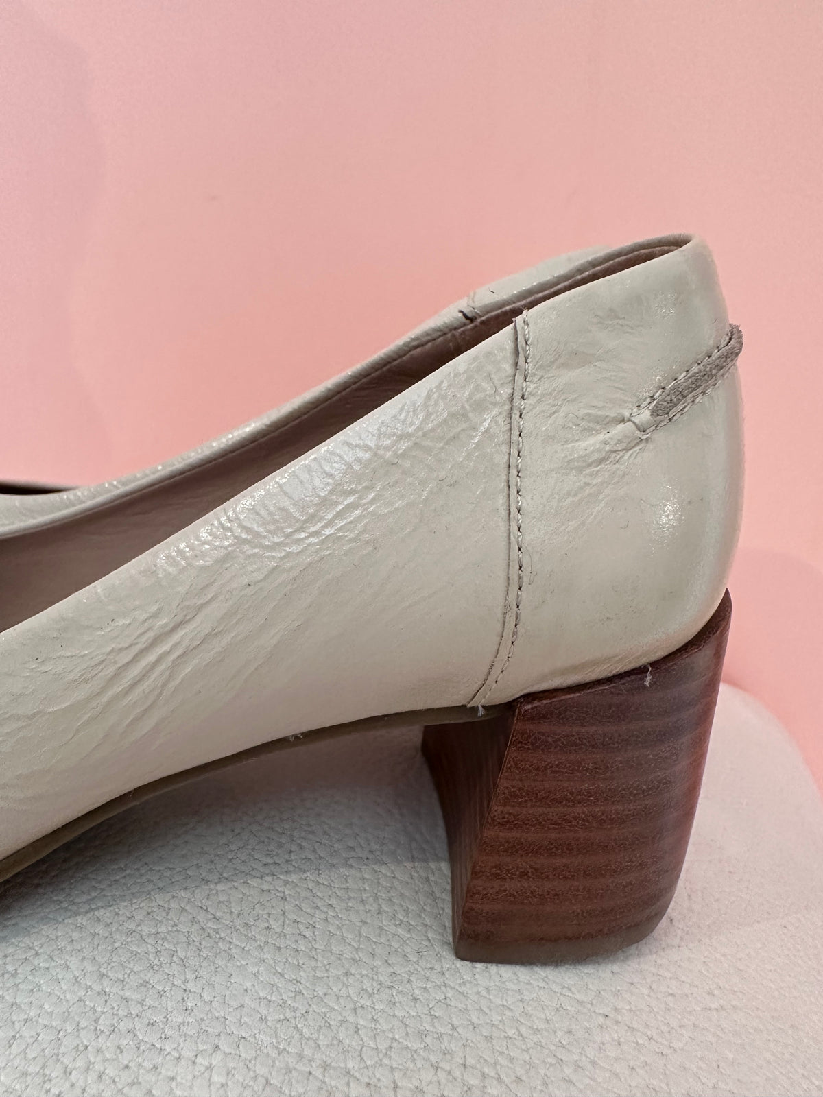 Manufact · Sapato – off-white