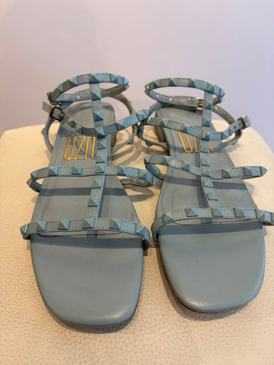 Uza · Sandália estilo Valentino 35 – azul claro
