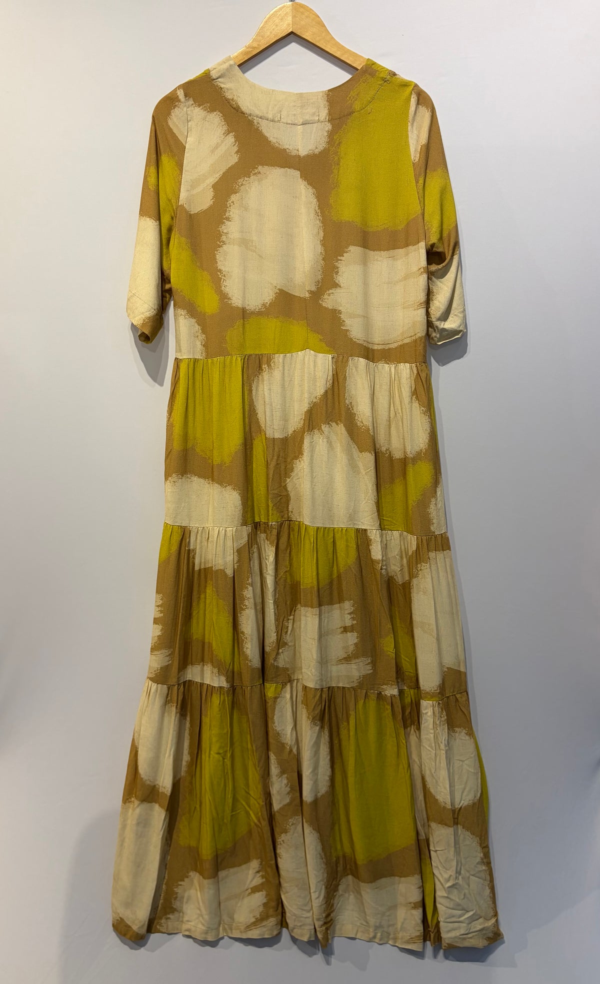 Outra · Vestido longo de manga curta flor