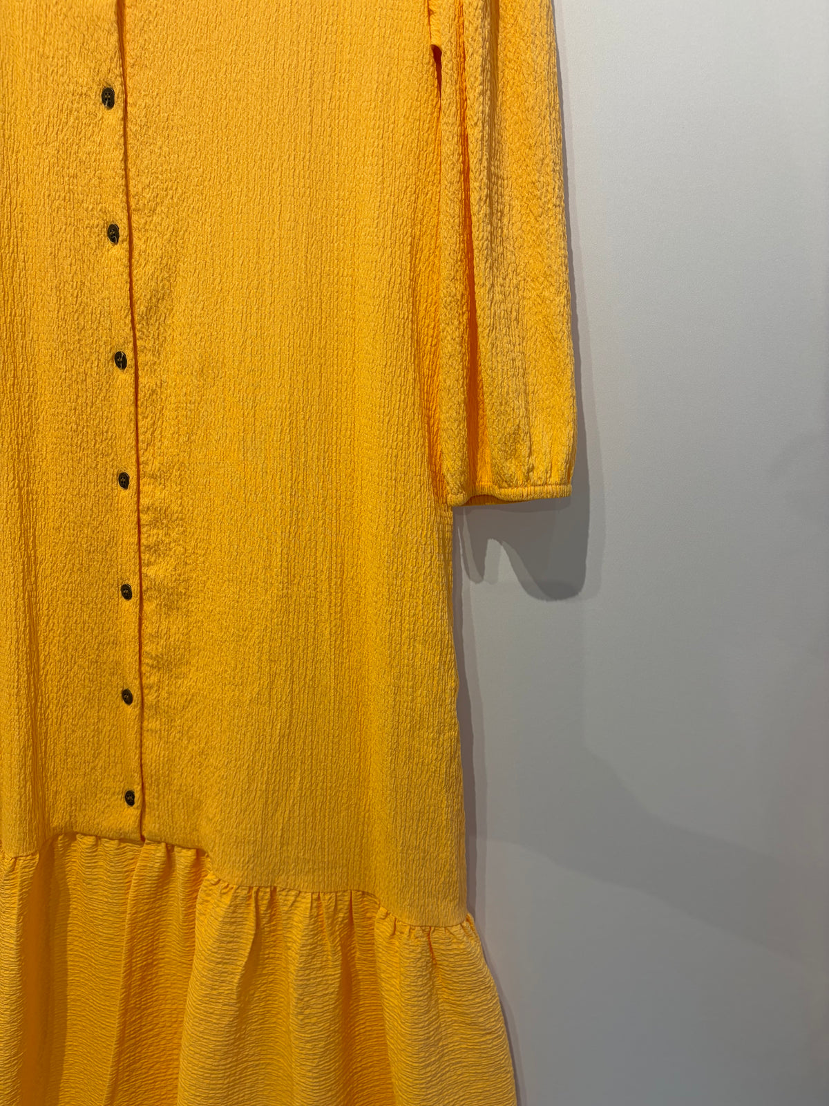 Lizie · Vestido longo com botões