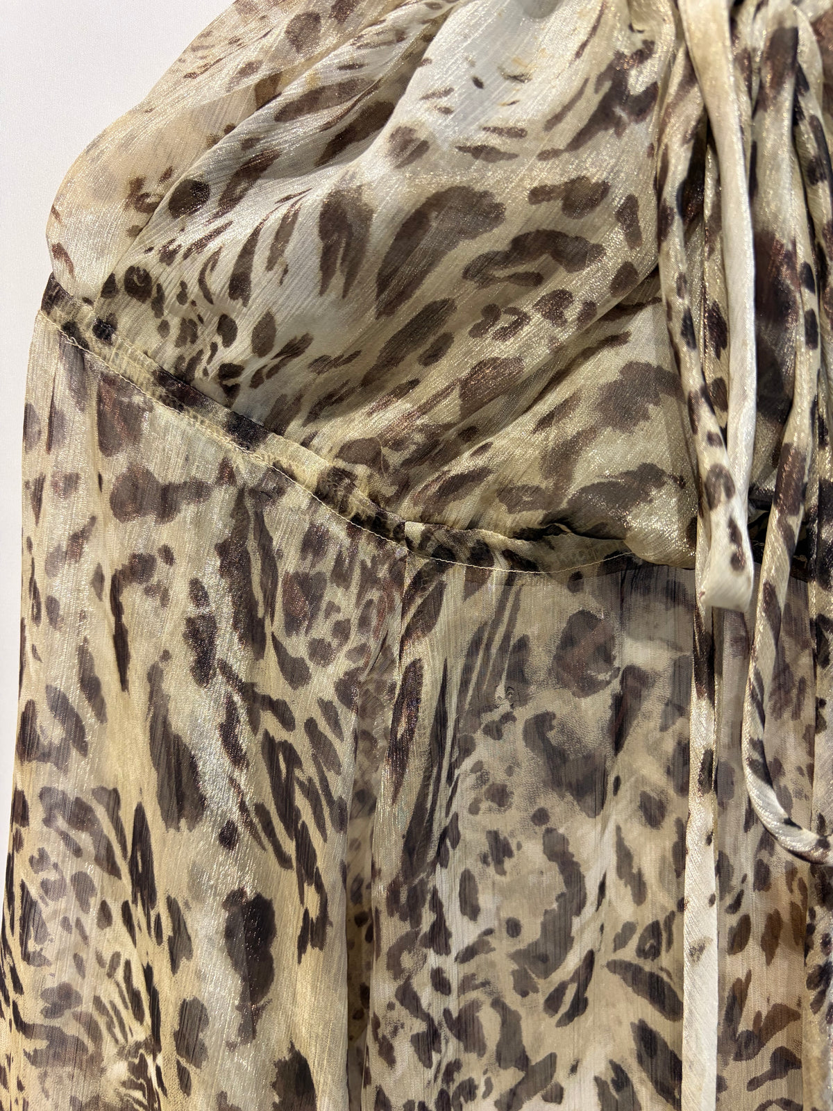 Tonâge · Blusa com manga longa animal print